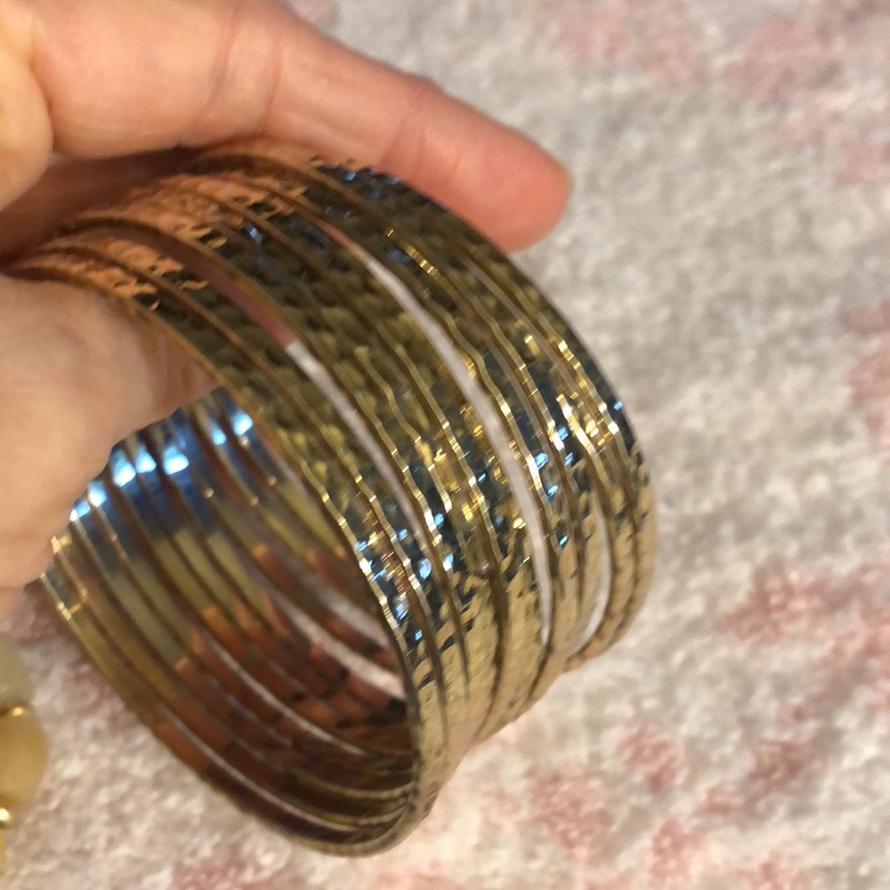 Chico’s stackable bracelet - Picture 3 of 5